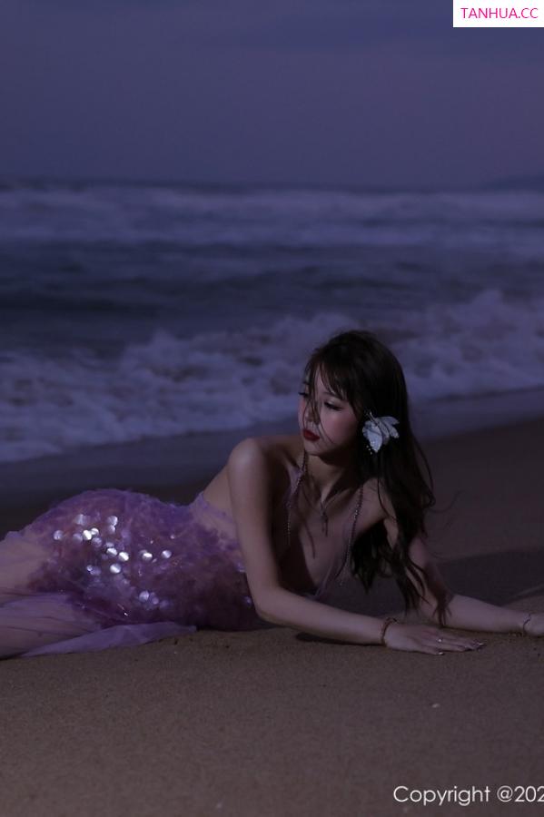 tina_甜仔  [XiuRen]高清写真图 2022.11.22 No.5890 tina_甜仔 海南旅拍第32张图片